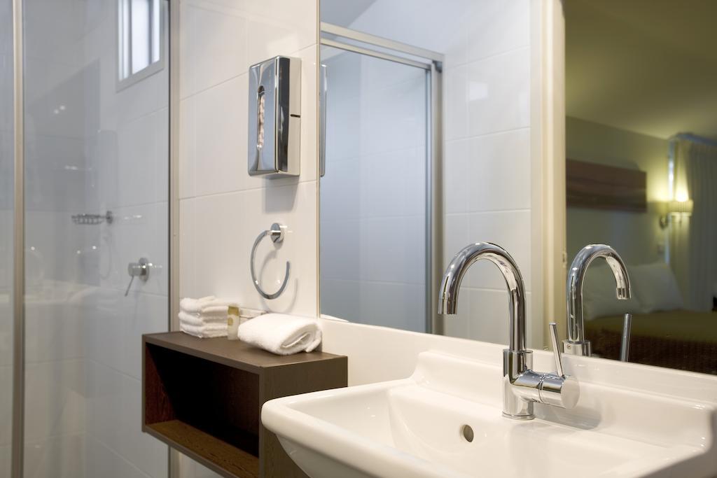 Готель Ibis Styles Canberra Tall Trees Екстер'єр фото