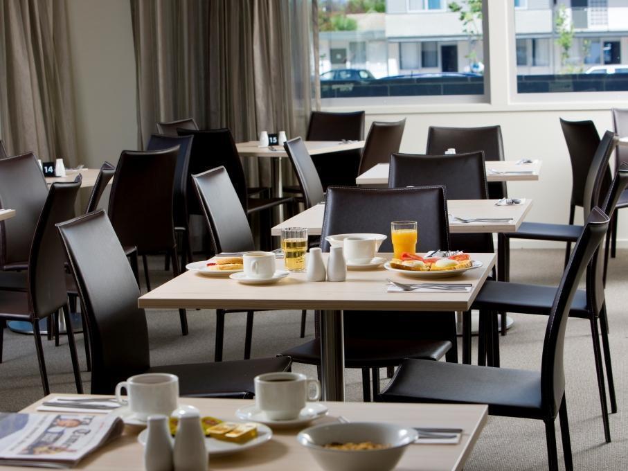 Готель Ibis Styles Canberra Tall Trees Екстер'єр фото