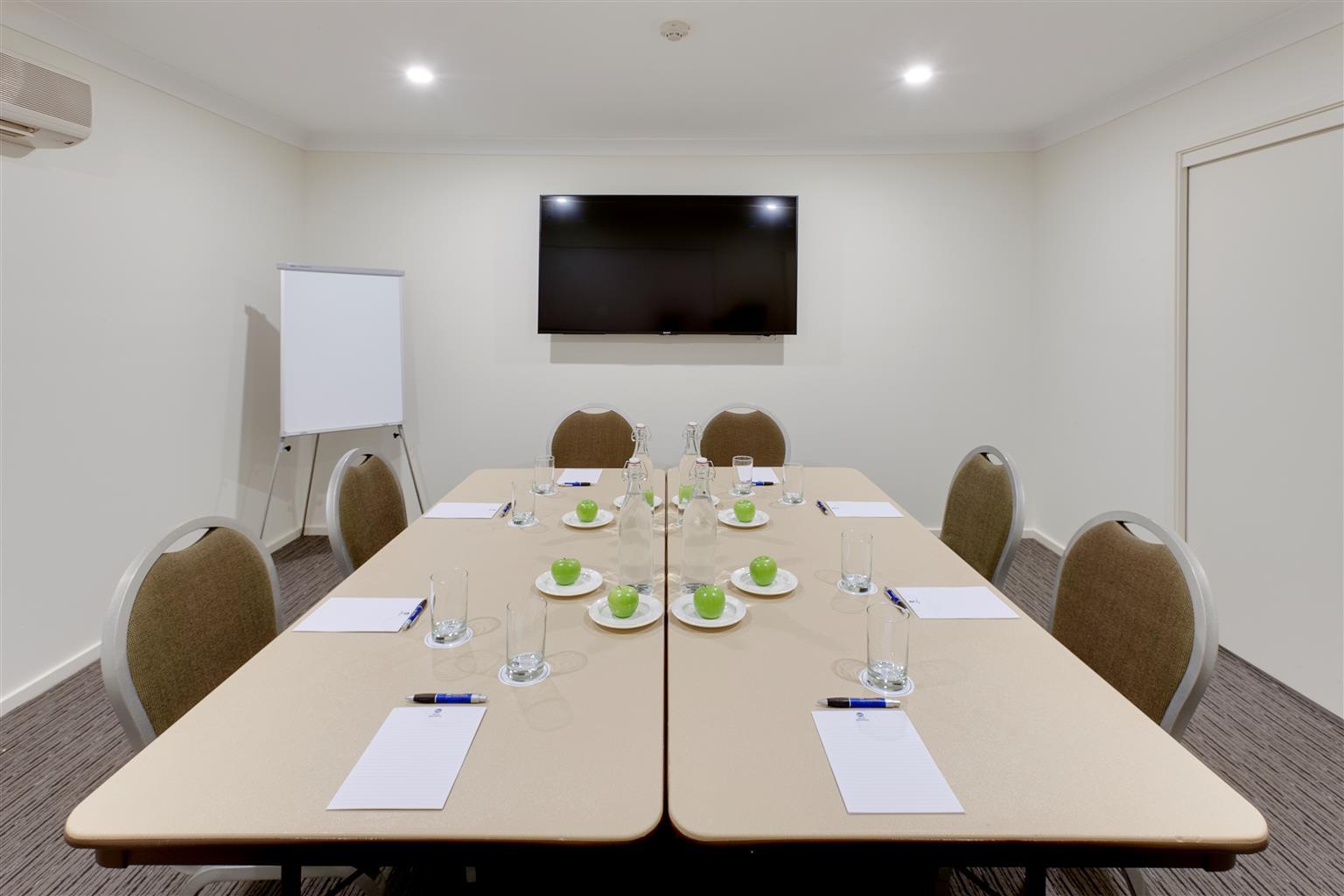 Готель Ibis Styles Canberra Tall Trees Екстер'єр фото