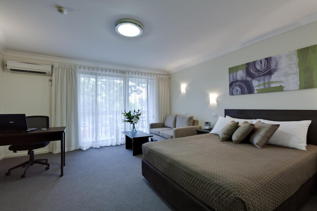 Готель Ibis Styles Canberra Tall Trees Екстер'єр фото