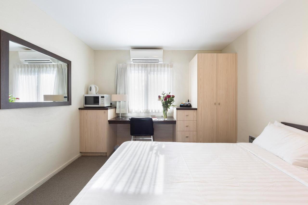 Готель Ibis Styles Canberra Tall Trees Екстер'єр фото